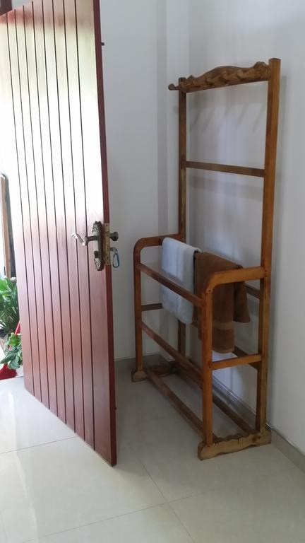 Nethum Rest Hotel Mirissa Bagian luar foto